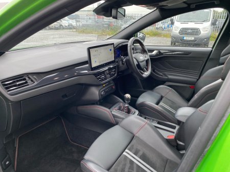 2023 Ford Focus - photo 2