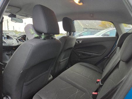 2016 Ford Fiesta - photo 11