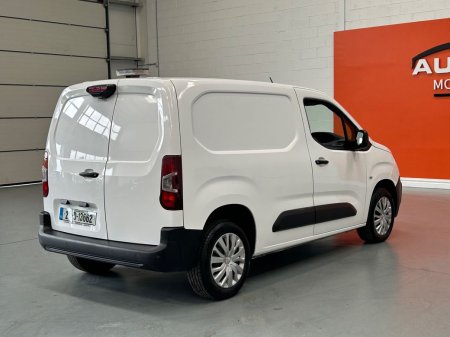 2021 Peugeot Partner - photo 12