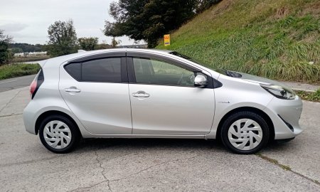 2018 Toyota Aqua - photo 4