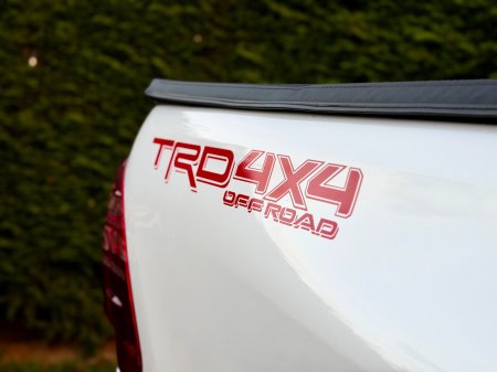 2023 Toyota Hilux - photo 4
