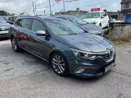 2019 Renault Megane - photo 2