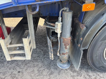 2021 Volvo FM380 - photo 12