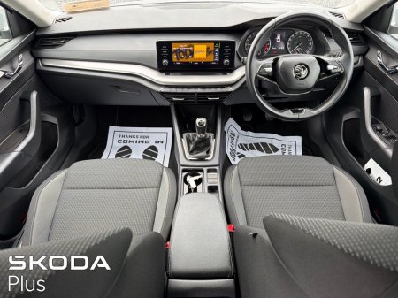 2023 Skoda Octavia - photo 2