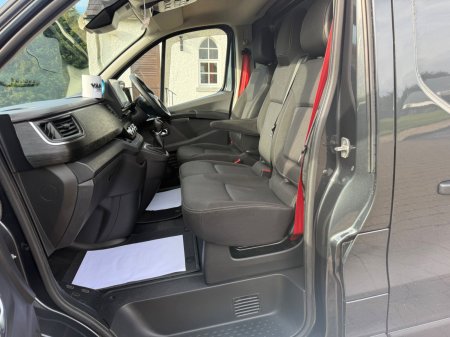 2022 Renault Trafic - photo 16