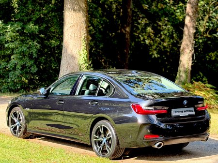 2023 BMW 3-Series - photo 26