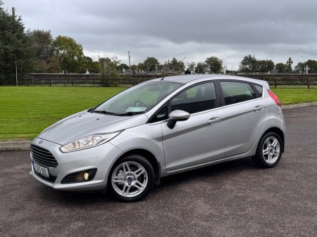 2013 Ford Fiesta - photo 2