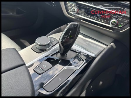 2020 BMW 5-Series - photo 15