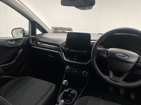 2020 Ford Fiesta - photo 13