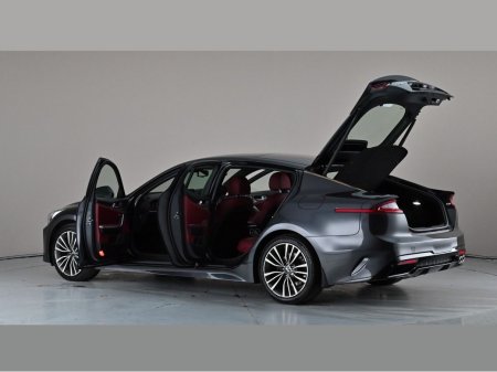 2019 Kia Stinger - photo 10