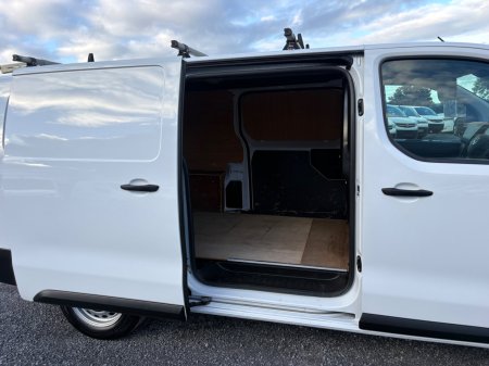 2022 Vauxhall Vivaro - photo 19
