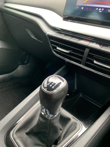 2022 Skoda Octavia - photo 21