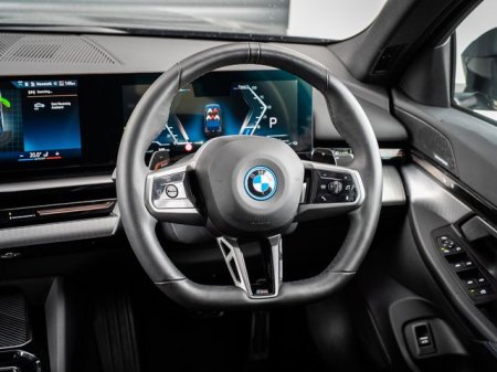 2025 BMW 5-Series - photo 10