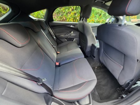 2018 Ford Focus - photo 9