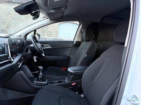 2022 Kia Sportage - photo 13