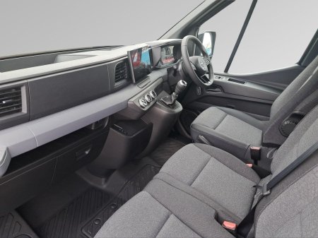 2026 Nissan Interstar - photo 3