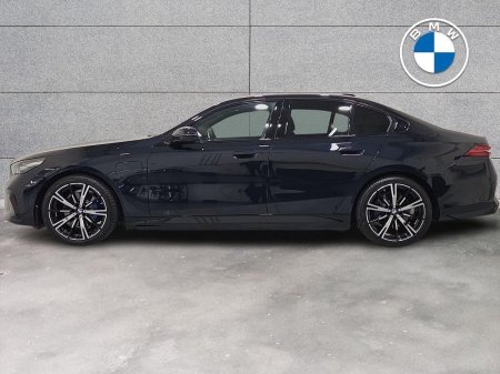 2026 BMW 5-Series - photo 3
