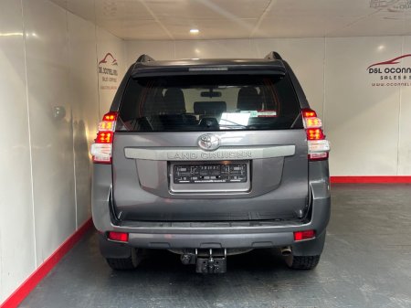 2016 Toyota Land Cruiser - photo 12