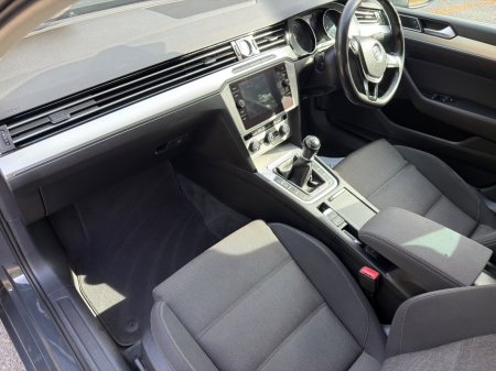 2018 Volkswagen Passat - photo 6