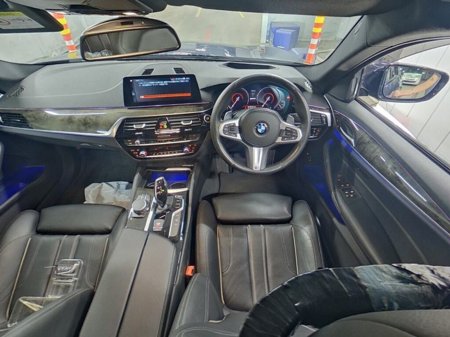 2018 BMW 5-Series - photo 8