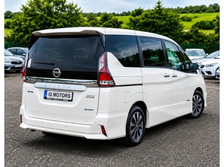 2016 Nissan Serena - photo 5