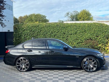 2022 BMW 3-Series - photo 2