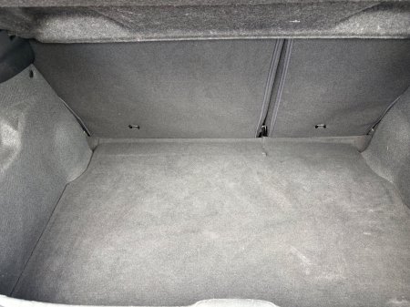 2017 Peugeot 208 - photo 20