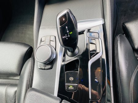 2023 BMW 5-Series - photo 19