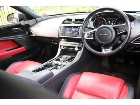 2017 Jaguar XE - photo 18