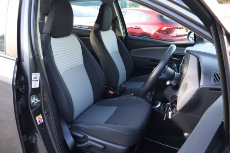 2019 Toyota Yaris - photo 11