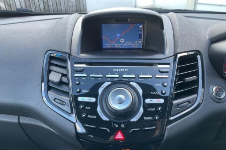 2016 Ford Fiesta - photo 24