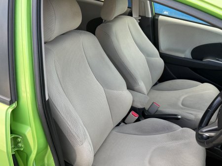 2012 Honda Fit - photo 8
