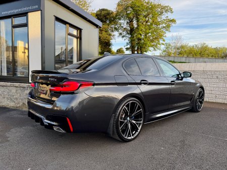 2021 BMW 5-Series - photo 6