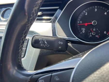 2017 Volkswagen Passat - photo 25