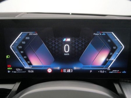 2024 BMW 5-Series - photo 9