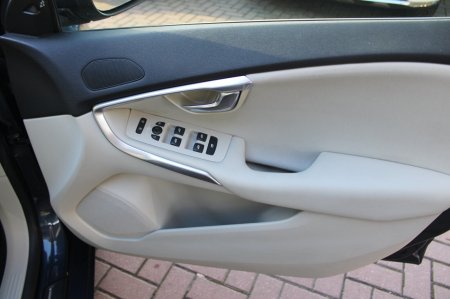 2018 Volvo V40 - photo 10
