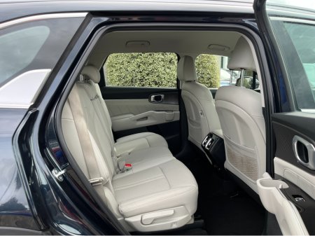 2023 Kia Sorento - photo 11