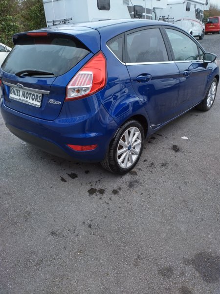 2016 Ford Fiesta - photo 9