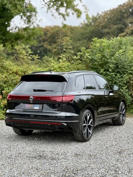 2024 Volkswagen Touareg - photo 20