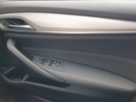 2024 BMW 5-Series - photo 23