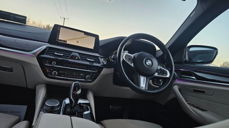 2017 BMW 5-Series - photo 19