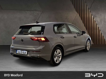 2024 Volkswagen Golf - photo 3
