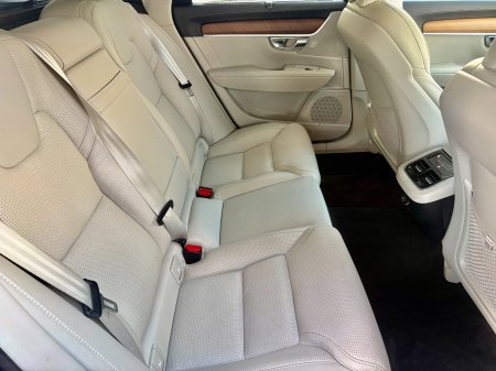 2020 Volvo V90 - photo 16