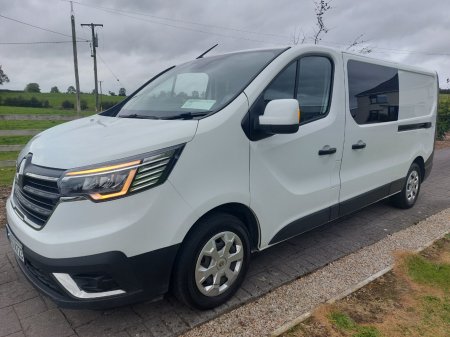 2023 Renault Trafic - photo 17