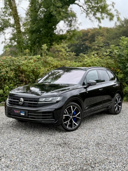 2024 Volkswagen Touareg - photo 11