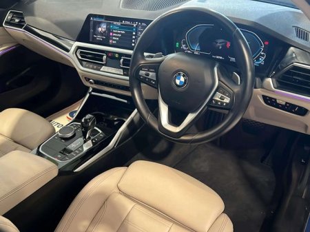 2021 BMW 3-Series - photo 9