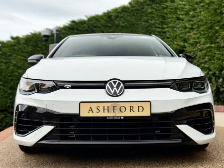 2023 Volkswagen Golf - photo 2