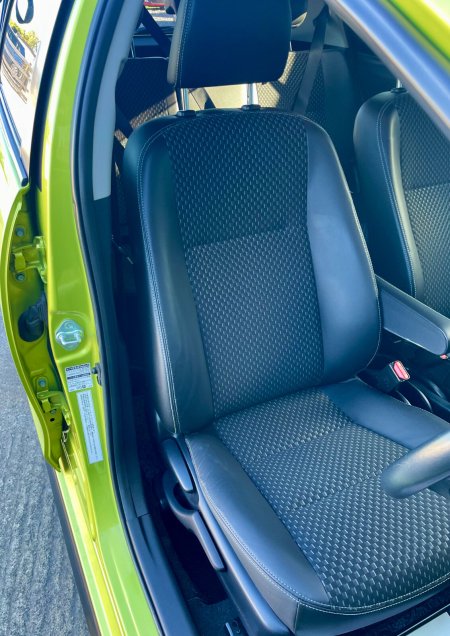 2017 Toyota Aqua - photo 14