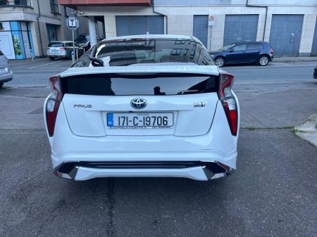 2017 Toyota Prius - photo 3