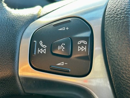 2014 Ford Fiesta - photo 15